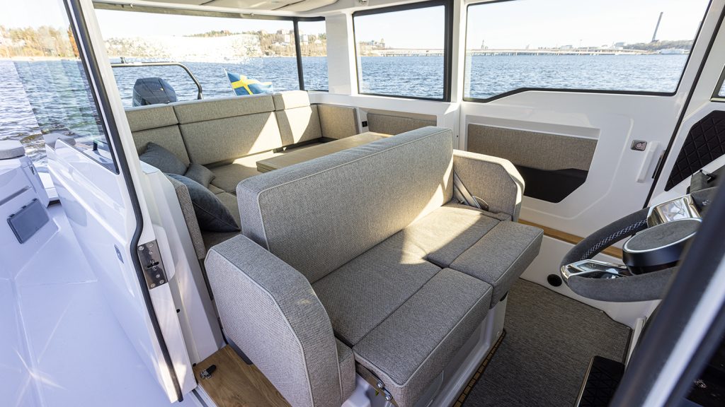 Axopar_37_XC_2025_800hk_ (12)