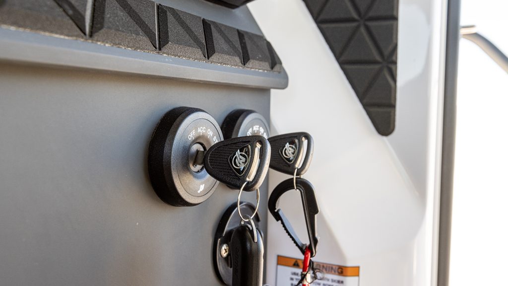 Axopar_37_XC_2025_800hk_ (36)