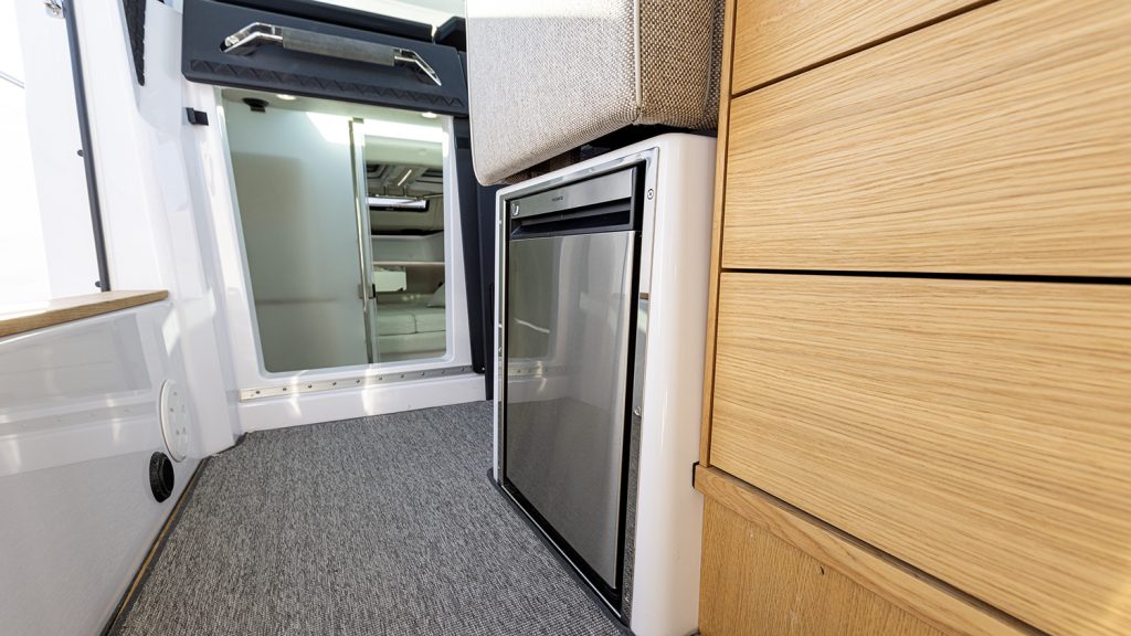 Axopar_37_XC_2025_800hk_ (38)