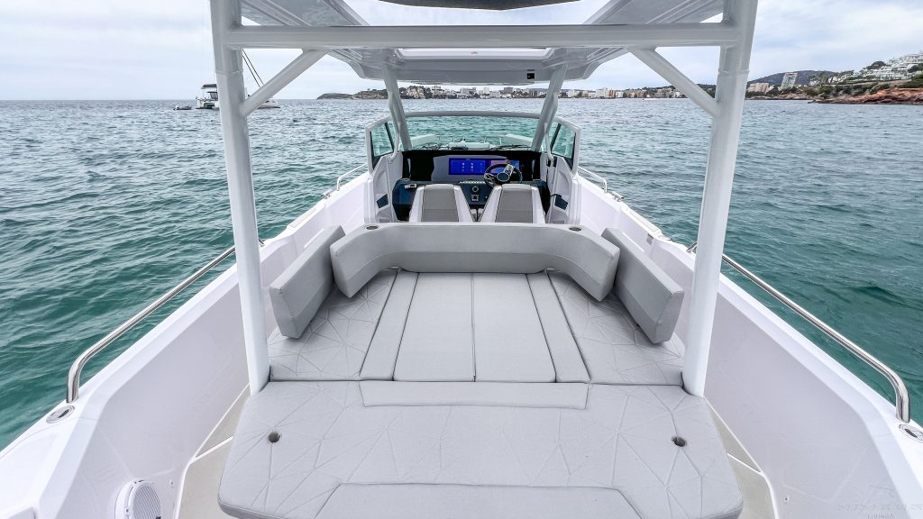 Axopar_29_Sun-Top_Nimbusstockholm (12)