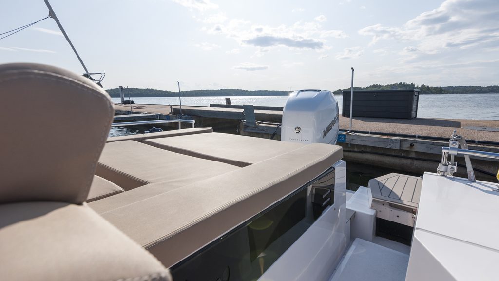 Axopar_28_Open_Cabin_Nimbusstockholm_soldyna