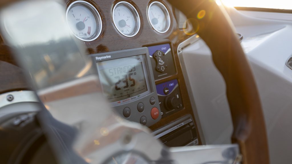 Nimbus_35_Nova_2007_Nimbuslidingö_autopilot