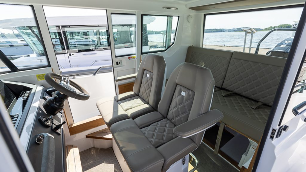 Axopar_28_Cabin_2019_Nimbuslidingö (11)