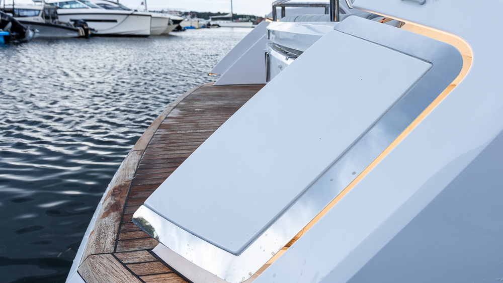 Fairline_F_Line_33_Nimbuslidingö (53)