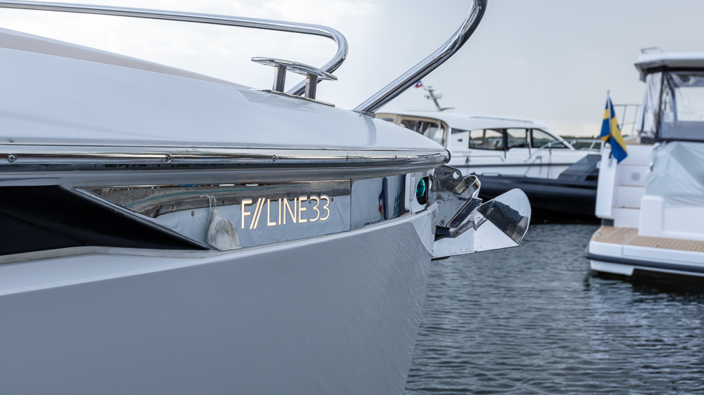 Fairline_F_Line_33_Nimbuslidingö (55)