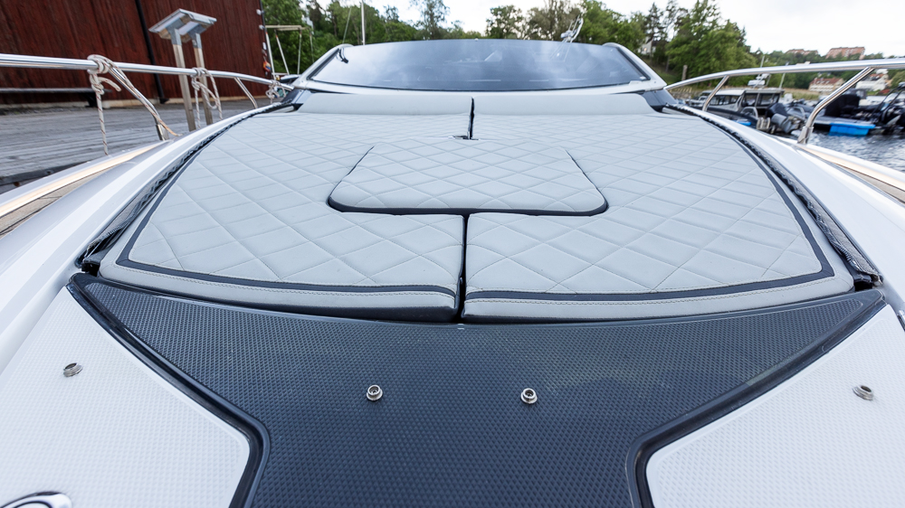 Fairline_F_Line_33_Nimbuslidingö (57)
