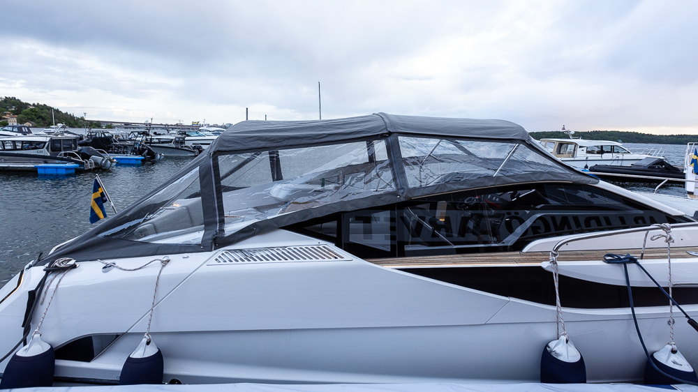 Fairline_F_Line_33_Nimbuslidingö (61)