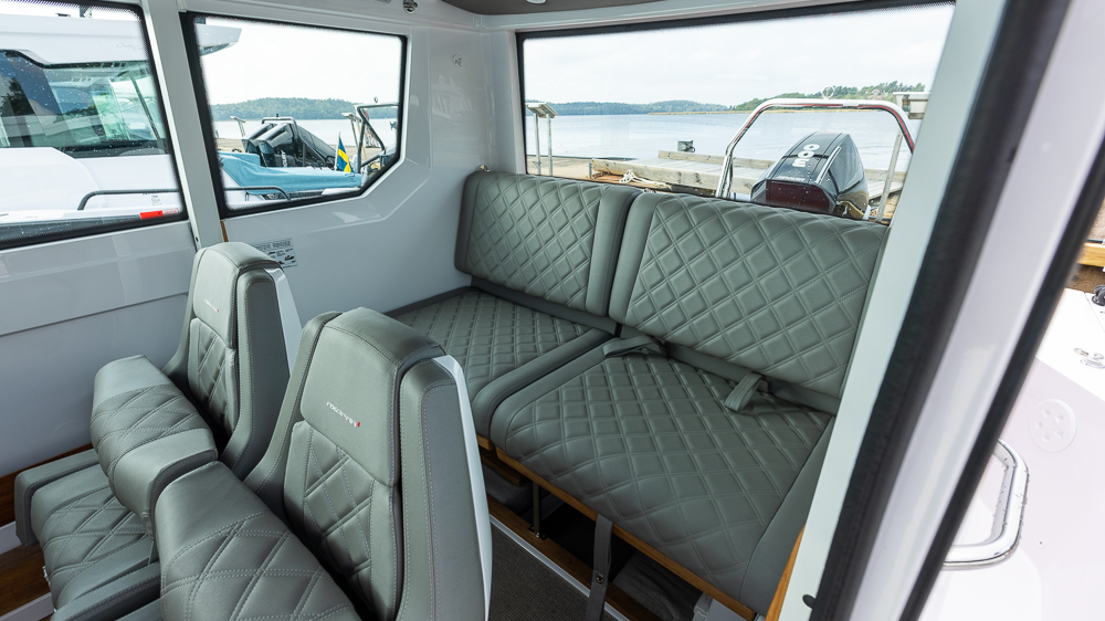 Axopar_28_Cabin_2021 (3)