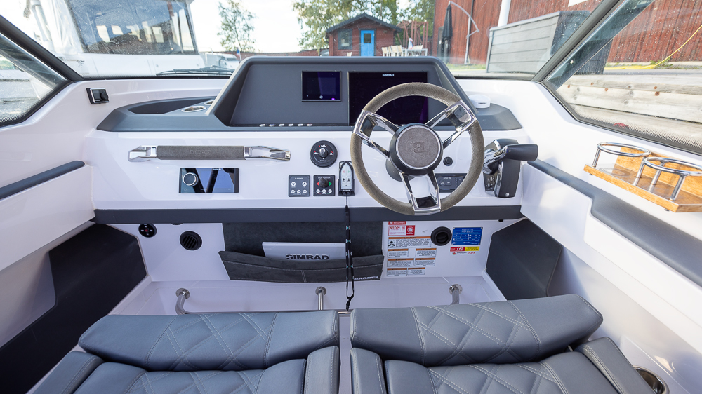 Axopar_28_T-Top_2021_Nimbus_Lidingö (6)
