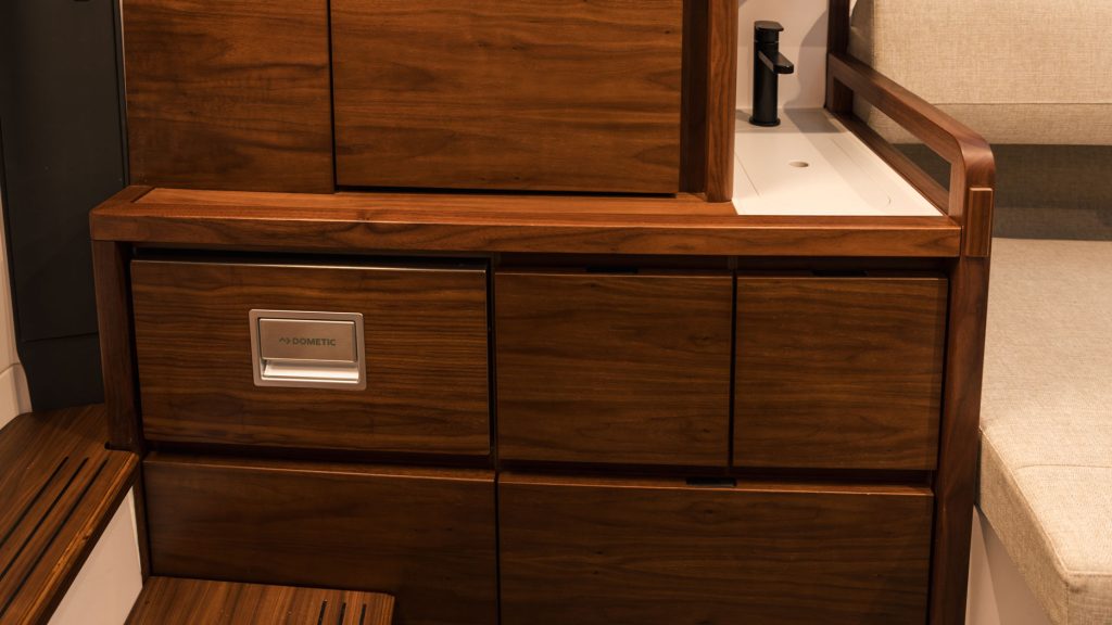 Axopar_38_XC_CrossCabin_2026_Nimbusstockholm_lidingö (16)