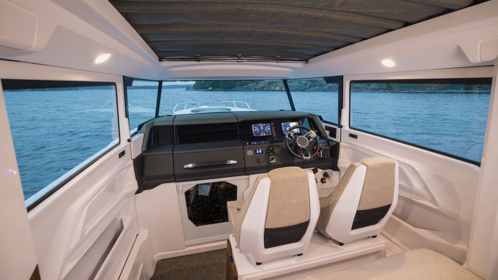 Axopar_38_XC_CrossCabin_2026_Nimbusstockholm_lidingö (20)