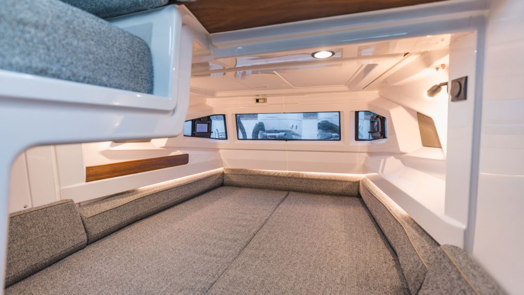 Axopar_38_XC_CrossCabin_2026_Nimbusstockholm_lidingö (26)