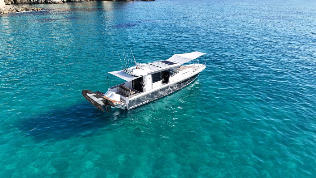 C11 med höj sänkbar badbrygga