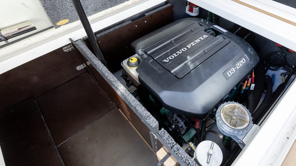 Nimbus_305_Coupé_2021_Nimbuslidingö (6)