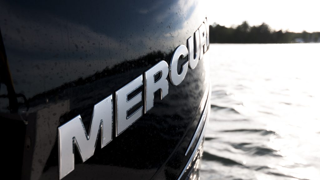 Axopar_37_Cabin_2018_Nimbusstockholm_mercury