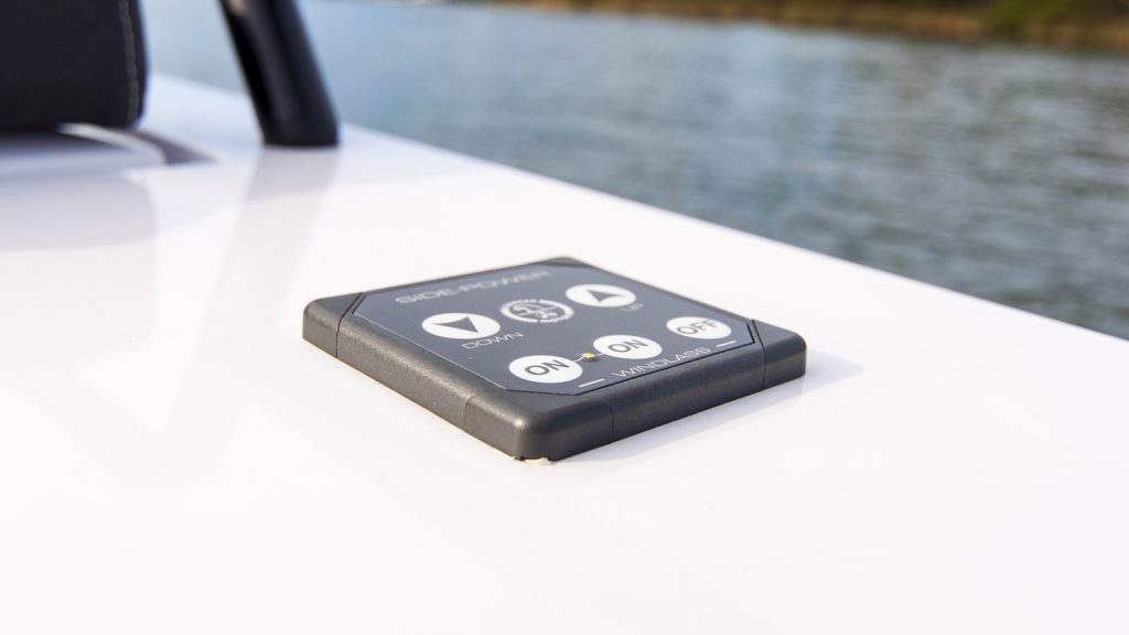 Axopar_37_Cabin_2019_Nimbusstockholm_panel