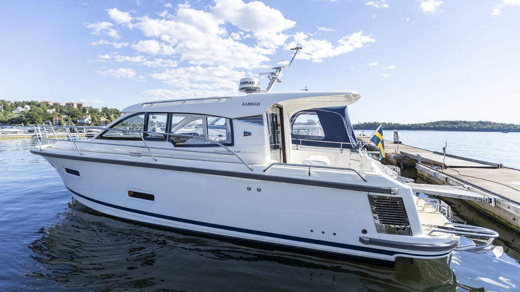 Nimbus_305_Coupé_2016_