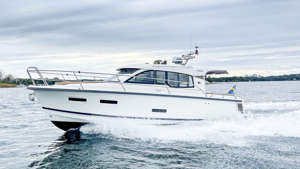 Nimbus_305_Coupe_2016_Nimbuslidingö