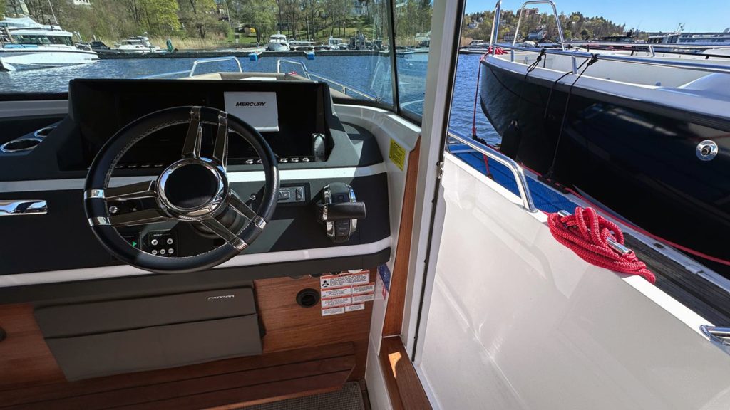 Axopar_28_Cabin_2019 (1)