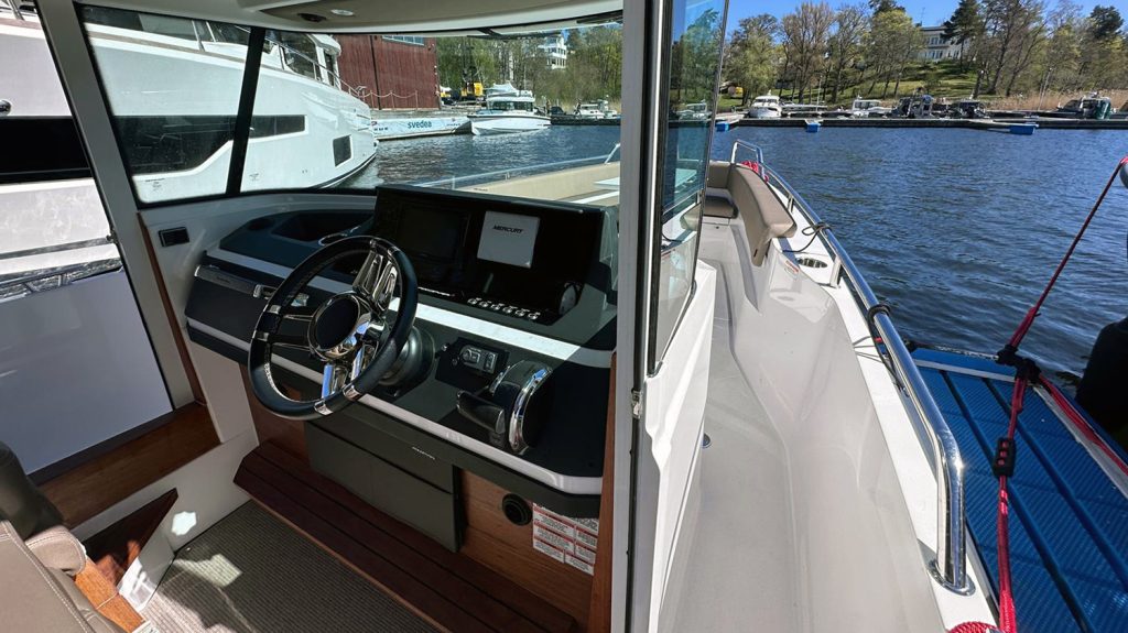 Axopar_28_Cabin_2019 (13)