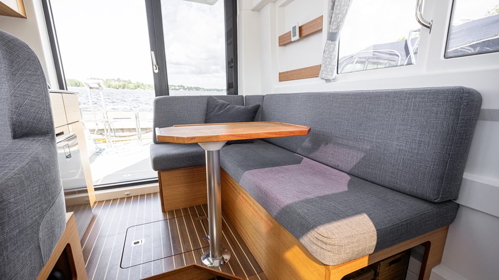 Paragon_31_Cabin_2020 (7)