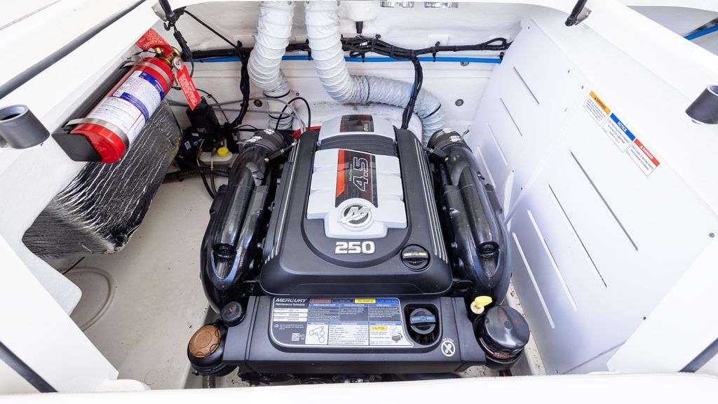 Bayliner_VR5 (15)