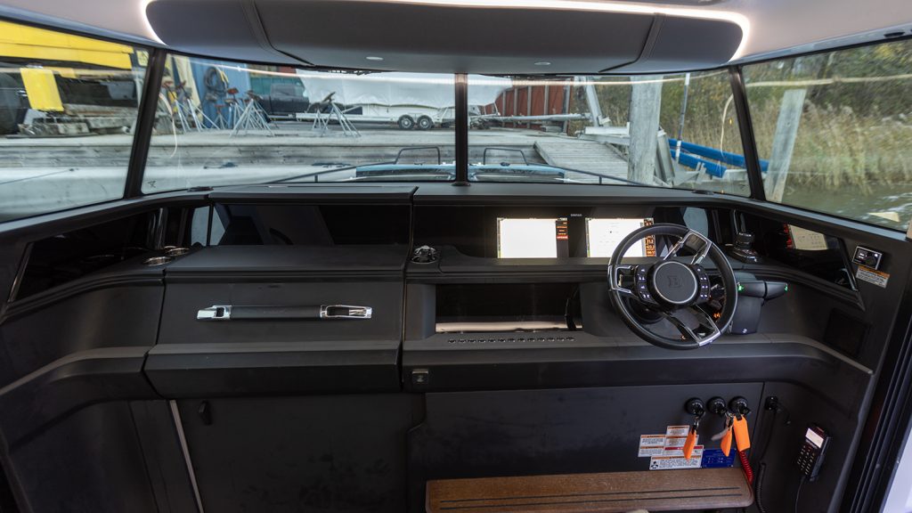 Axopar_45_XC-Cross_Cabin_2025