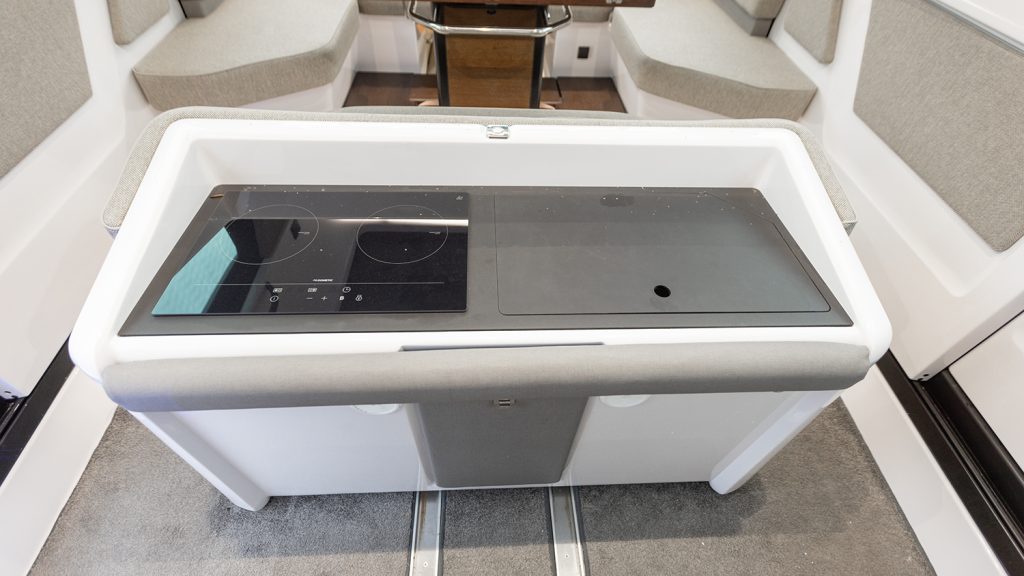 Axopar_45_XC-Cross_Cabin_2025 (2)